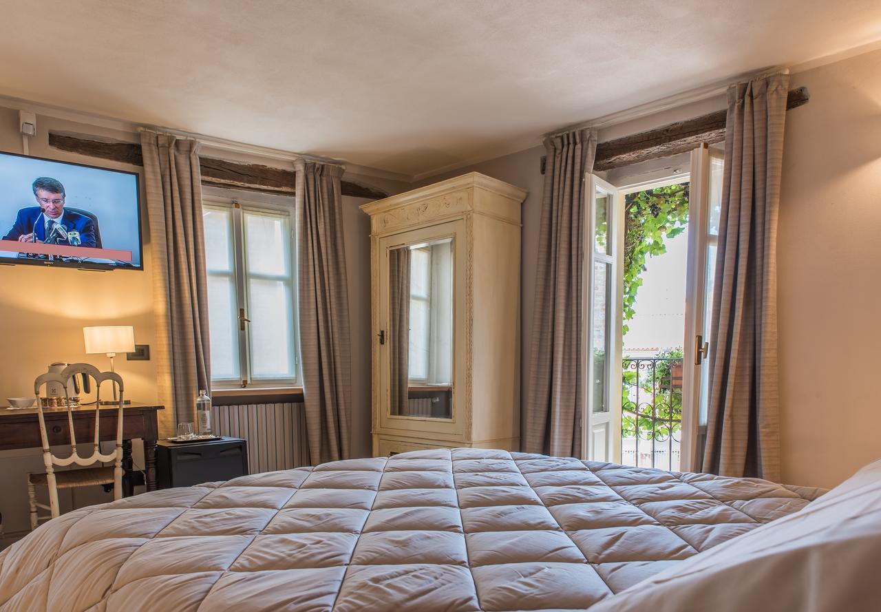 B&B Antico Tralcio Antignano  Luaran gambar